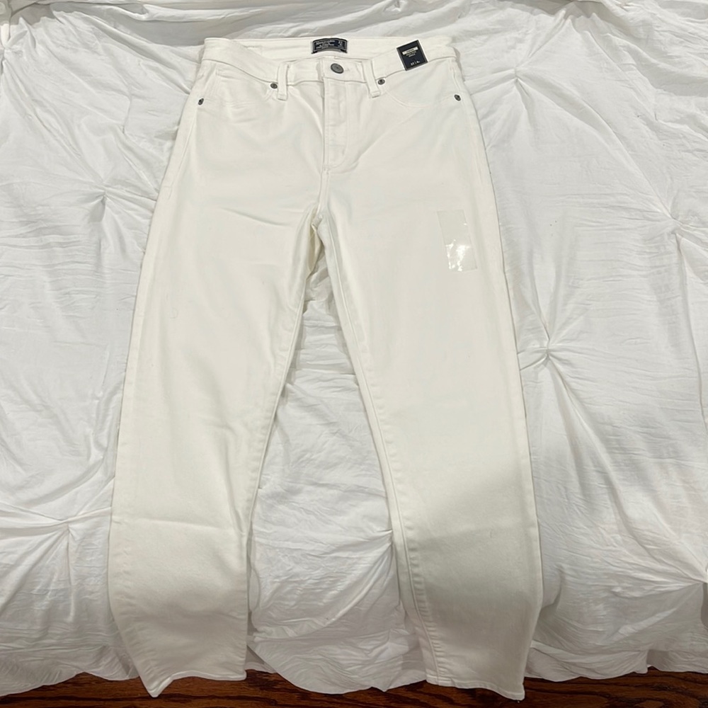 Abercrombie & Fitch Brand New Jeans!